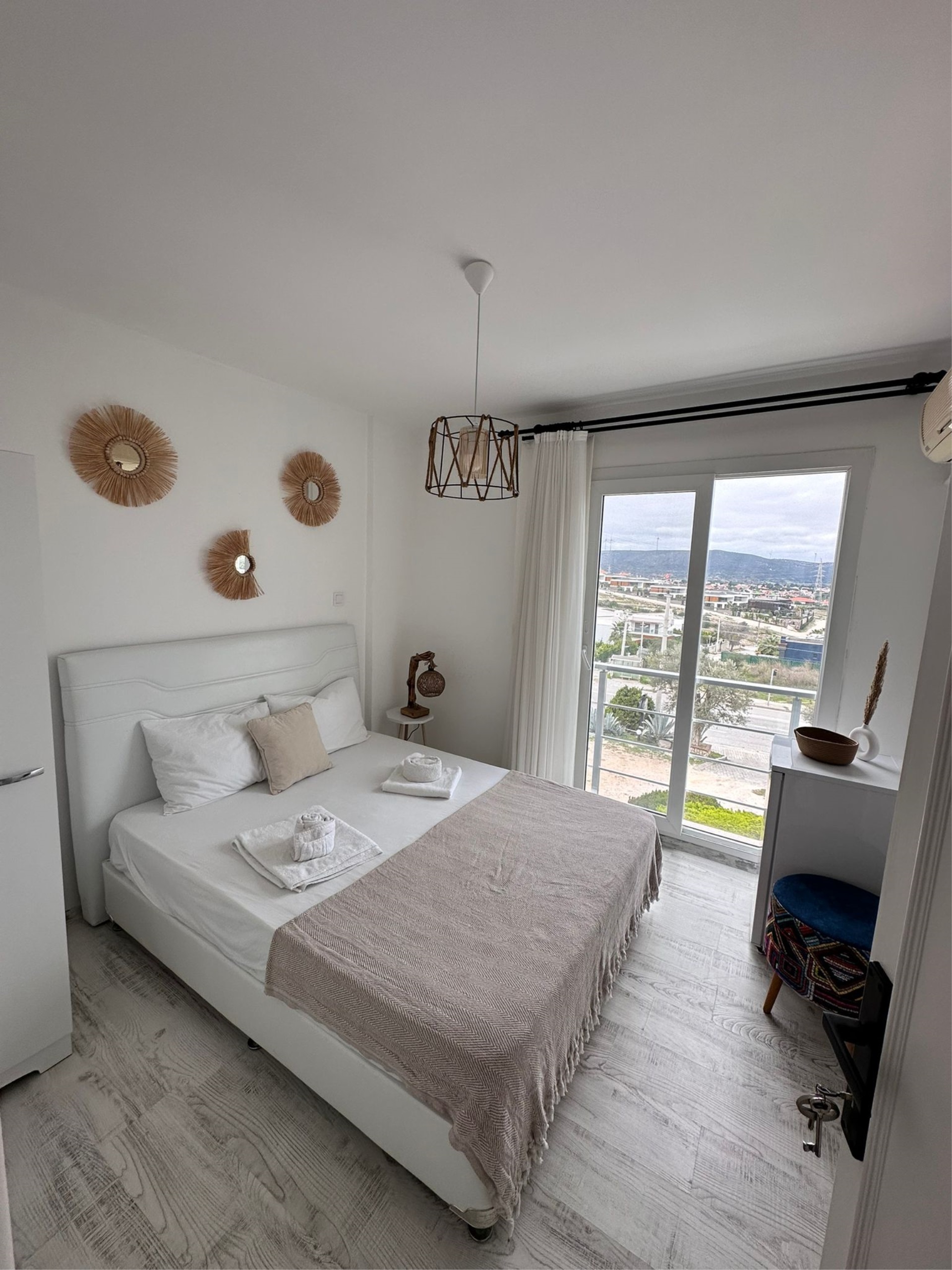 STANDARD SEA VIEW ROOM